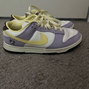 Nike Dunk Low Premium ‘Lilac Bloom’ (Women’s 9)